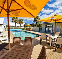 Torquay Tropicana Motel - Accommodation QLD