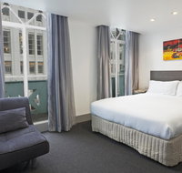 Causeway Inn On The Mall - Accommodation QLD