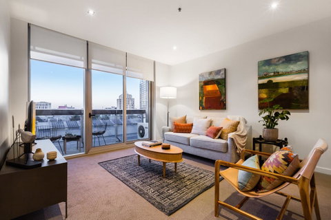 Auguste, Melbourne CBD Private Accommodation With Parking - Accommodation QLD 2