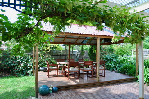 Crimea Retreat - Accommodation QLD 14