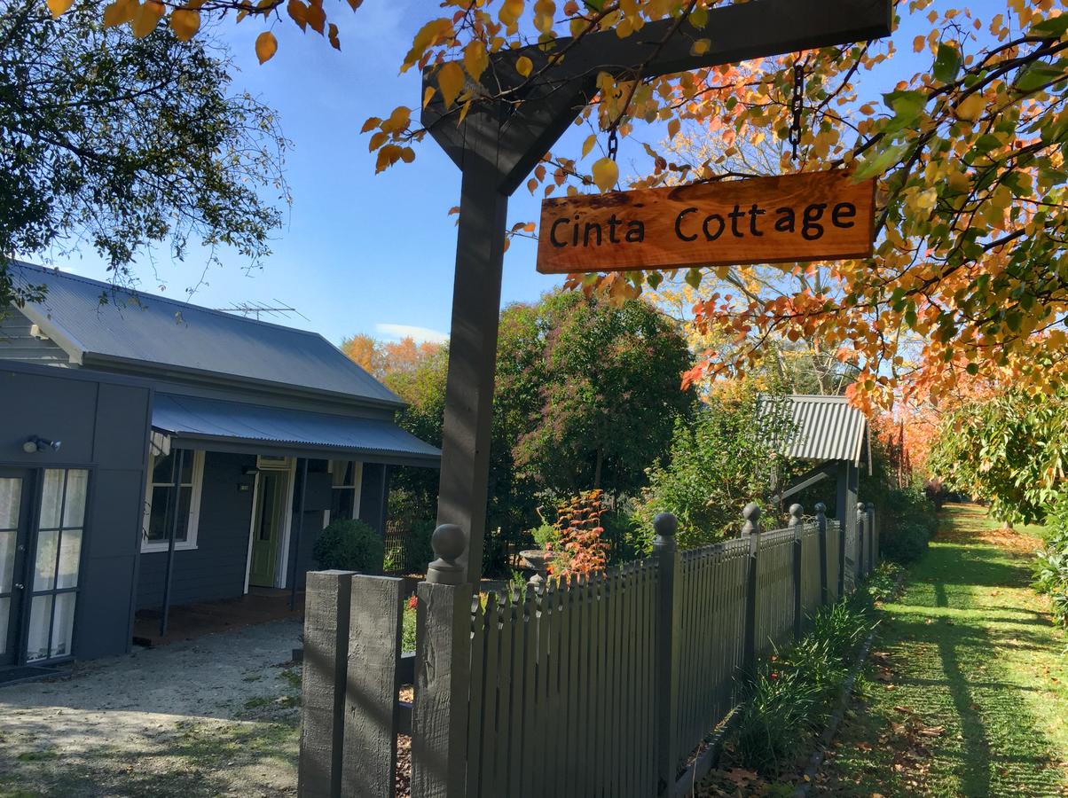 Lock VIC Accommodation QLD