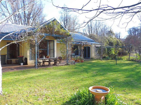 The Orchard House - Accommodation QLD 25