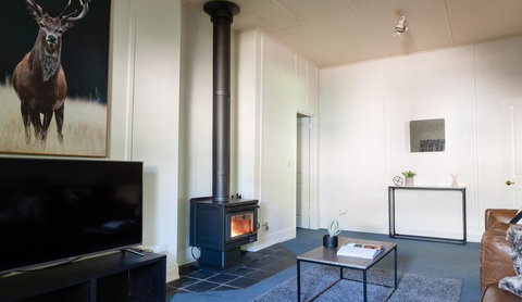 The Orchard House - Accommodation QLD 3