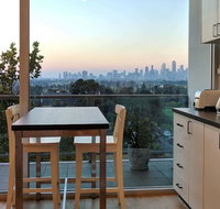 Best View St Kilda 1 BR - Spectacular Sunset Hideaway - Accommodation QLD