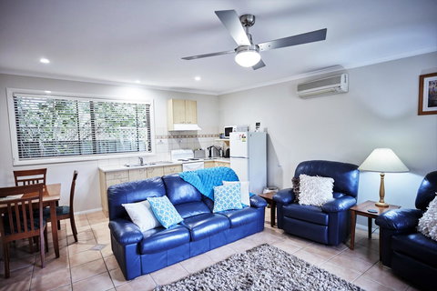 Goldfield Holiday Units - Accommodation QLD 18