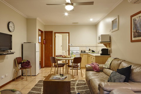 Goldfield Holiday Units - Accommodation QLD 9
