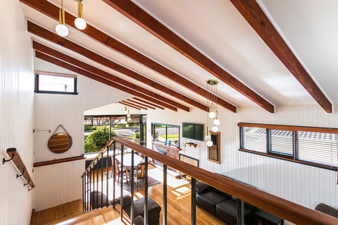 Beach Front Beauty - Ocean Front Views - Accommodation QLD 5