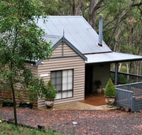 Tangenong Cottages - Accommodation QLD