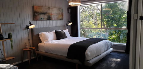 Tangenong Cottages - Accommodation QLD 7