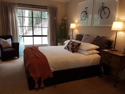 Tangenong Cottages - Accommodation QLD 3