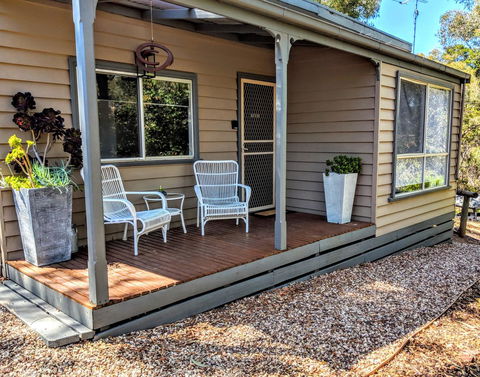 Tangenong Cottages - Accommodation QLD 2