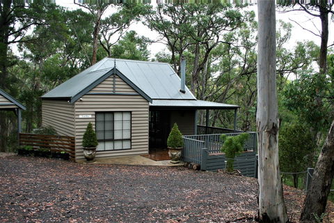 Tangenong Cottages - Accommodation QLD 15