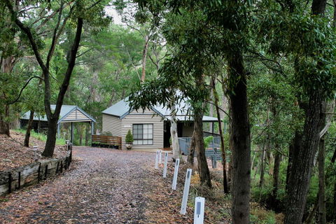 Tangenong Cottages - Accommodation QLD 16