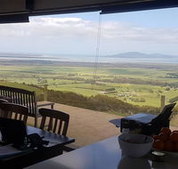 One Tree Hill - Accommodation QLD