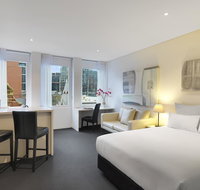 Oaks On Collins - Accommodation QLD