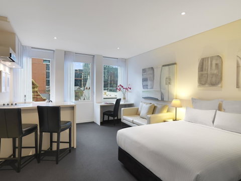 Oaks Melbourne On Collins Suites - Accommodation QLD 0