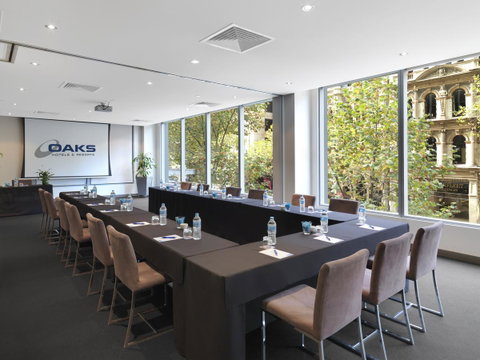 Oaks Melbourne On Collins Suites - Accommodation QLD 14