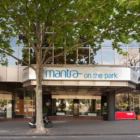 Mantra On The Park - Accommodation QLD 1
