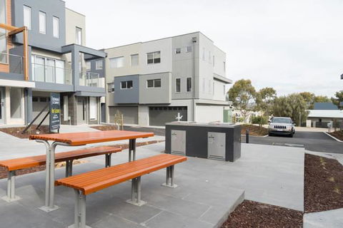 Marina Beach - Accommodation QLD 5