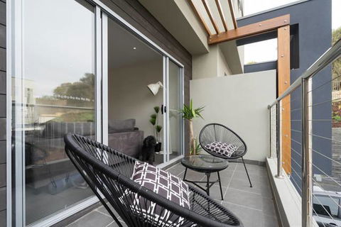 Marina Beach - Accommodation QLD 6