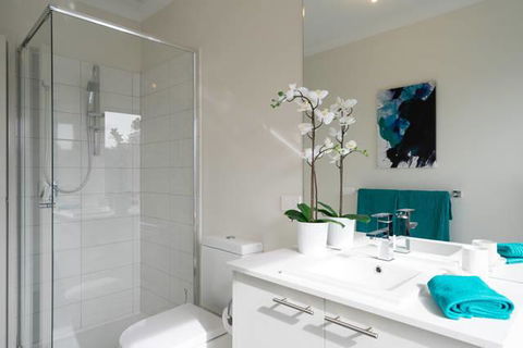 Marina Beach - Accommodation QLD 13