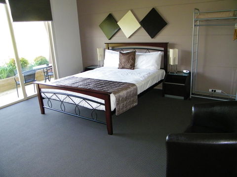 De\'Vine Escape - Accommodation QLD 17