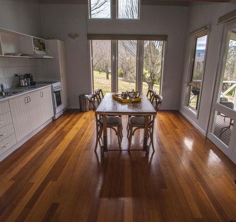 Abbys Cottages Bright - Accommodation QLD 18