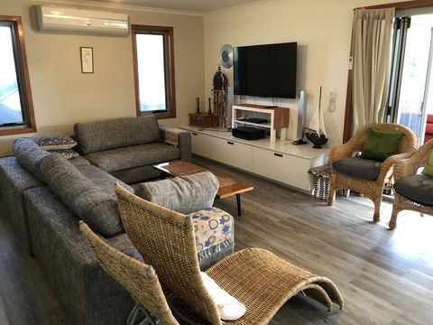 Beautiful, Cosy And Quiet - Accommodation QLD 4
