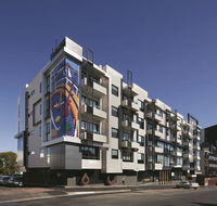 Vue Apartments  Day Spa - Accommodation QLD