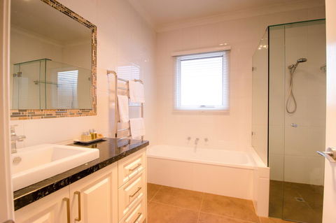 Lithgow Falls Marysville - Accommodation QLD 5