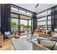 Ultimate Luxury Penthouse From The Block - Accommodation QLD