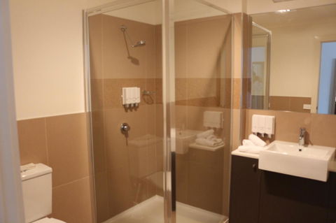 Bairnsdale International - Accommodation QLD 27
