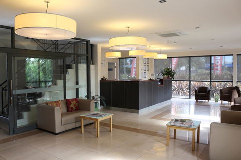 Bairnsdale International - Accommodation QLD 19