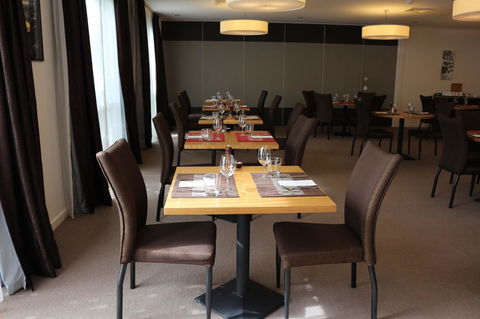 Bairnsdale International - Accommodation QLD 15