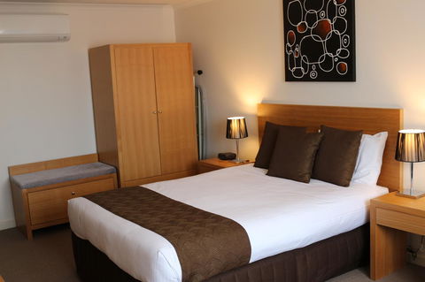 Bairnsdale International - Accommodation QLD 14