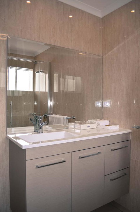 Quality Hotel Melbourne Airport - Accommodation QLD 18
