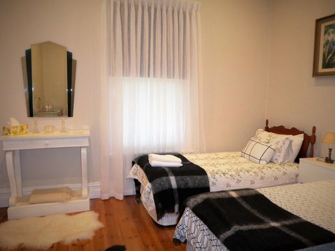 Fairbank House - Accommodation QLD 12