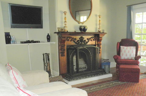 Fairbank House - Accommodation QLD 6