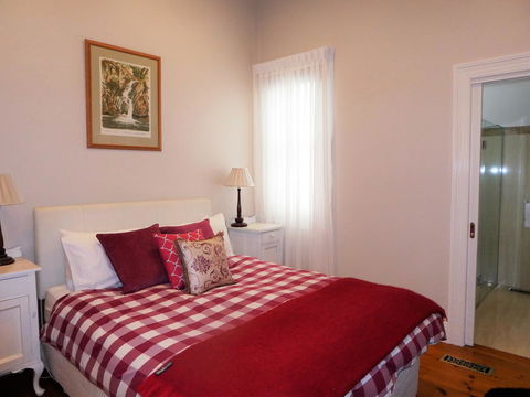 Fairbank House - Accommodation QLD 7