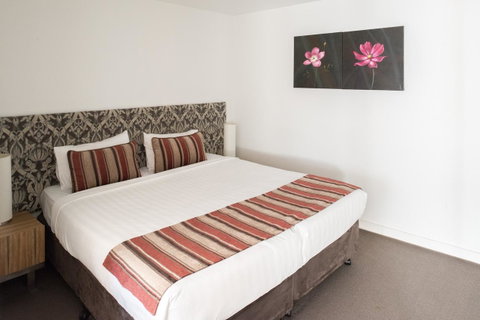 Seasons Heritage Melbourne - Accommodation QLD 22