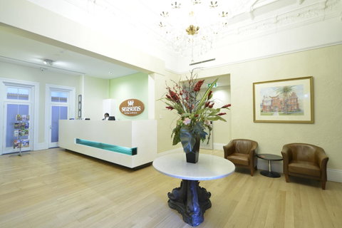 Seasons Heritage Melbourne - Accommodation QLD 9