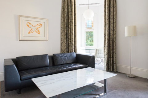 Seasons Heritage Melbourne - Accommodation QLD 23