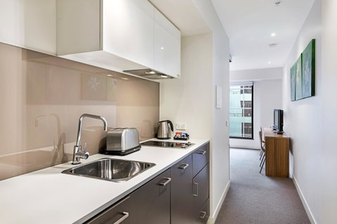 Seasons Heritage Melbourne - Accommodation QLD 2