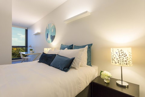 Wyndel Apartments - St Kilda Views - Accommodation QLD 3
