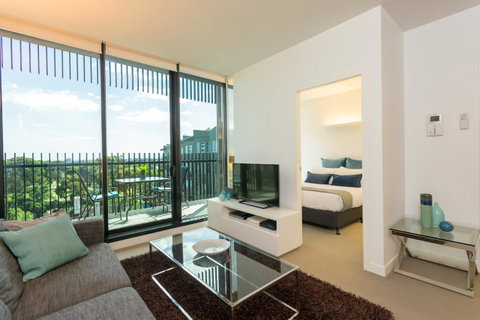 Wyndel Apartments - St Kilda Views - Accommodation QLD 8
