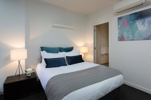 Wyndel Apartments - St Kilda Views - Accommodation QLD 13