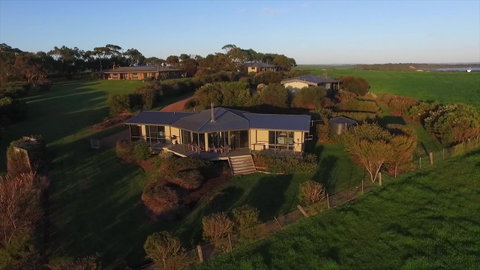 Limosa Rise - Accommodation QLD 24
