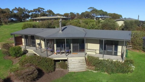Limosa Rise - Accommodation QLD 13