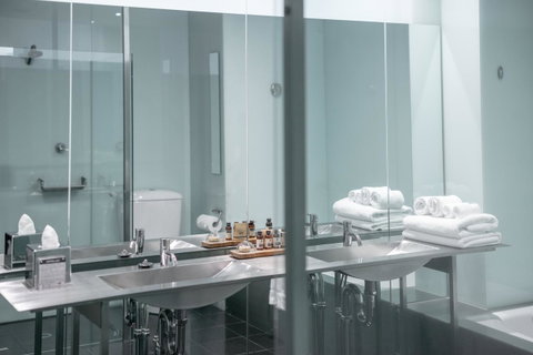 Adelphi Hotel - Accommodation QLD 31