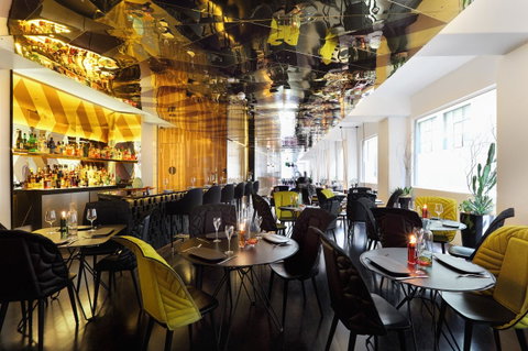 Adelphi Hotel - Accommodation QLD 15